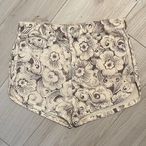 Anthropologie Pilcro Dolphin Ultra High Rise Floral Shorts Cream & Brown Size 26